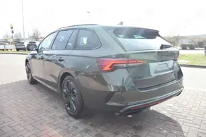 Skoda Octavia 2.0 TSI RS*Navi*Matrix*AHK*ACC*Rückcam.* Bild 5