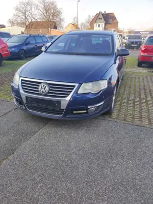 Volkswagen Passat Variant Passat Variant Diesel 2.0 TDI BlueMotion Technology DPF Highline Bild 2