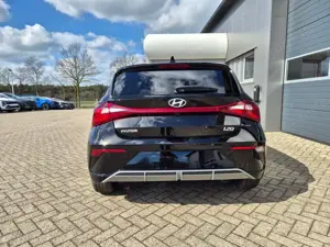 Hyundai i20 1.0 T-GDI 90PS Trend 5-türig Klimaautomatik Sit... Bild 3