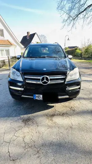 Mercedes-Benz GL 350 CDI DPF 4Matic BlueEFFICIENCY 7G-TRONIC