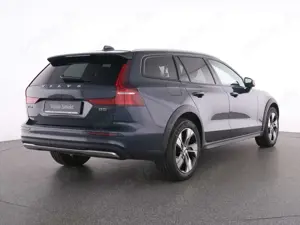 Volvo V60 Cross Country B5 AWD  Plus+LICHTPAK+PANO+RFK Bild 3
