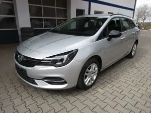 Opel Astra K  ST   Business  Edition    Apple CarPlay