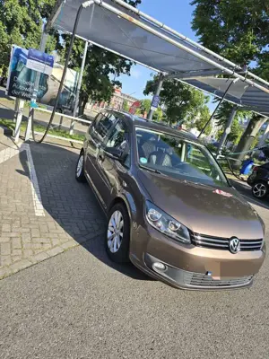 Volkswagen Touran 1.6 TDI DPF Trendline Bild 5