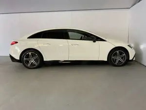 Mercedes-Benz EQE 300 EQE 300 AMG Night AHK DIGITAL LIGHT Burmester Bild 4