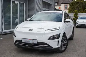 Hyundai KONA KONA Trend 3Phasen WPump Navi KRELL ACC LED KAM