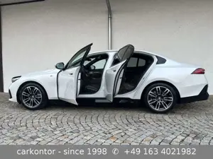BMW i5 eDrive40 *M SPORTPAKET*PANO*BELÜFTUNG*MWST*