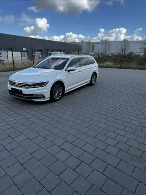 Volkswagen Passat Variant 2.0 TDI SCR DSG Comfortline Bild 2