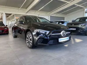 Mercedes-Benz A 250 e Progressive MBUX Business Info High-End