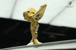 Rolls-Royce Ghost Ghost BRABUS/FullCarbon/Sternhimmel/Sportabgas Bild 4