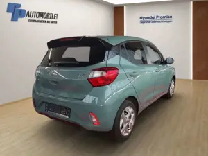 Hyundai i10 1.0 Connect  Go Navi  Funktionspaket Bild 3