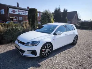 Volkswagen Golf GTI 2.0 TSI DSG Performance *Navi,Kamera,Standhzg*