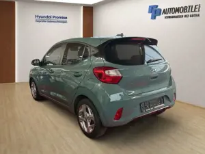 Hyundai i10 1.0 Connect  Go Navi  Funktionspaket Bild 4