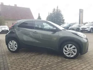 Toyota Aygo X 1.0 *Pulse* AT Komfort+LED-Paket+WKR Bild 4