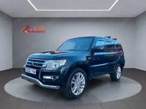 Mitsubishi Pajero 3.2 DI-D Diamant Edition 7.Sitzer 1. Hand