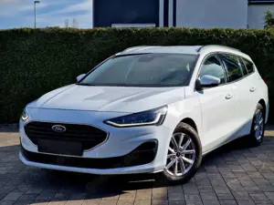Ford Focus Turnier Cool  Connect (Automatik, AHK)