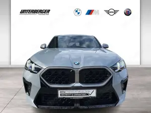 BMW X2 xDrive20d M Sportpaket-Adaptives M Fahrwerk-Harman Bild 2