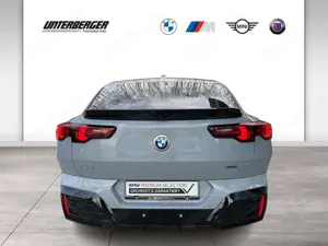 BMW X2 xDrive20d M Sportpaket-Adaptives M Fahrwerk-Harman Bild 5