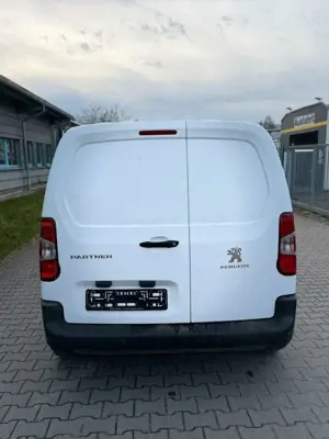 Peugeot Partner Premium L1 Bild 3