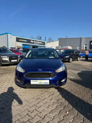 Ford Focus Business Klima-6 Gang-Navigation-Multilenkrad-NSW