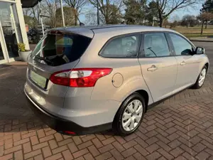 Ford Focus Turnier Trend Autom. 1,6  92kw Bild 5