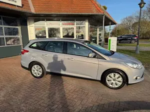 Ford Focus Turnier Trend Autom. 1,6  92kw Bild 4