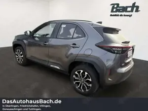 Toyota Yaris Cross 1.5 Hybrid Teamplayer mit Winter-Pa Bild 4