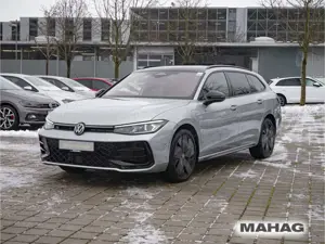 Volkswagen Passat Variant R-Line 1.5 eHybrid AHK IQ.Light I Bild 4