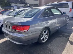 BMW 320 320i