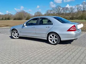 Mercedes-Benz C 180 C 180 Kompressor Automatik Sport Edition - Sondermodell