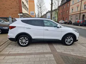Hyundai SANTA FE blue Style 2.2 CRDi*2.HAND*XENON*NAVI* Bild 4