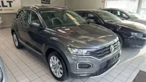 Volkswagen T-Roc Sport*AHK*TÜVneu*Sitz-H*Digital-Cockpit*