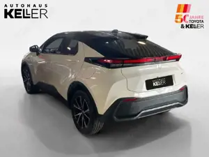 Toyota C-HR Hybrid FWD Teamplayer