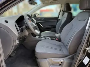 SEAT Ateca 1.5 TSI ACT DSG NAVI AHK ACC LED Kamera Bild 4