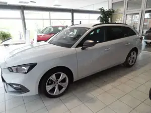 SEAT Leon Leon Sportstourer 1.5 TSI  FR  Navi+Kamera+Alarm