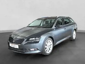 Skoda Superb Style *Xenon*ACC*Kamera*Keyless*CarPlay*2.Hand