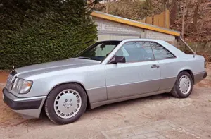 Mercedes-Benz 230 230 CE mit H Kennzeichen