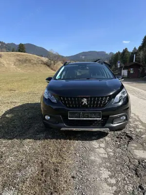 Peugeot 2008 PureTech 130 StopStart GT-Line Edition Bild 3