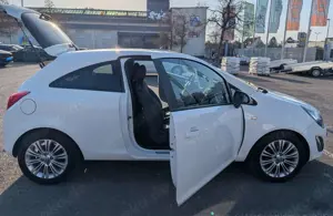 Opel Corsa Corsa 1.4 16V Automatik Color Edition Bild 3