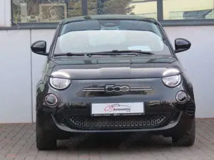 Fiat 500e 42 kWh Komfort-Paket Klimaauto. CarPlay Bild 3