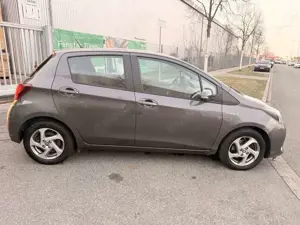 Toyota Yaris Edition-S Hybrid*Navi*SHZ*Klima* Bild 3