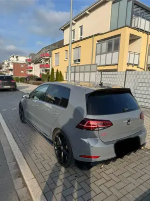Volkswagen Golf GTI TCR 2.0 TSI OPF DSG Bild 5