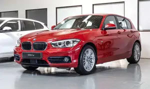 BMW 118 i SPORT AUT LED NAVI DA ACC SHZ PDC KAM BT CD 17"