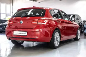 BMW 118 i SPORT AUT LED NAVI DA ACC SHZ PDC KAM BT CD 17" Bild 4