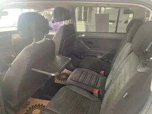 Volkswagen Touran Bild 4