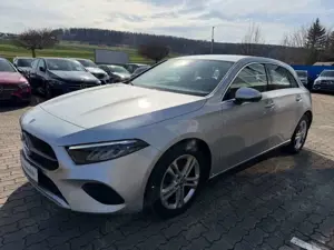 Mercedes-Benz A 250 e LEDER NAVI LED AMBI WIEDE MBUX KAM