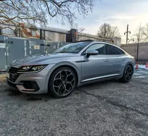 Volkswagen Arteon 2.0 TSI DSG R-Line
