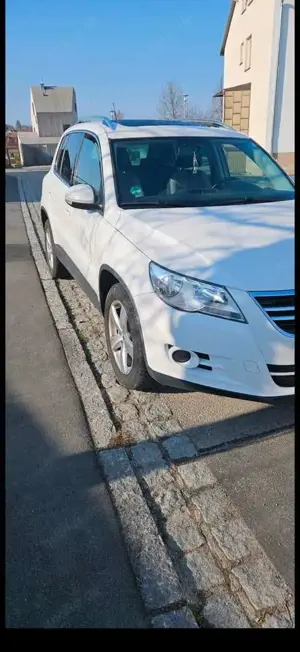 Volkswagen Tiguan 2.0 TDI DPF 4Motion Track  Field