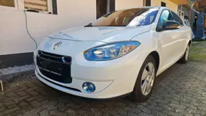Renault Fluence Z.E. Dynamique*Parkpilot*Navi*Tempomat*teilleder
