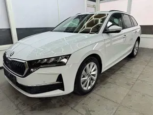 Skoda Octavia Combi SELECTION PLUS DSG ACC NAVI BSD 1.5 TSI D...