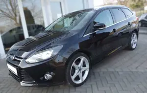 Ford Focus Turnier Titanium.Leder.Neu Zahnriemen.